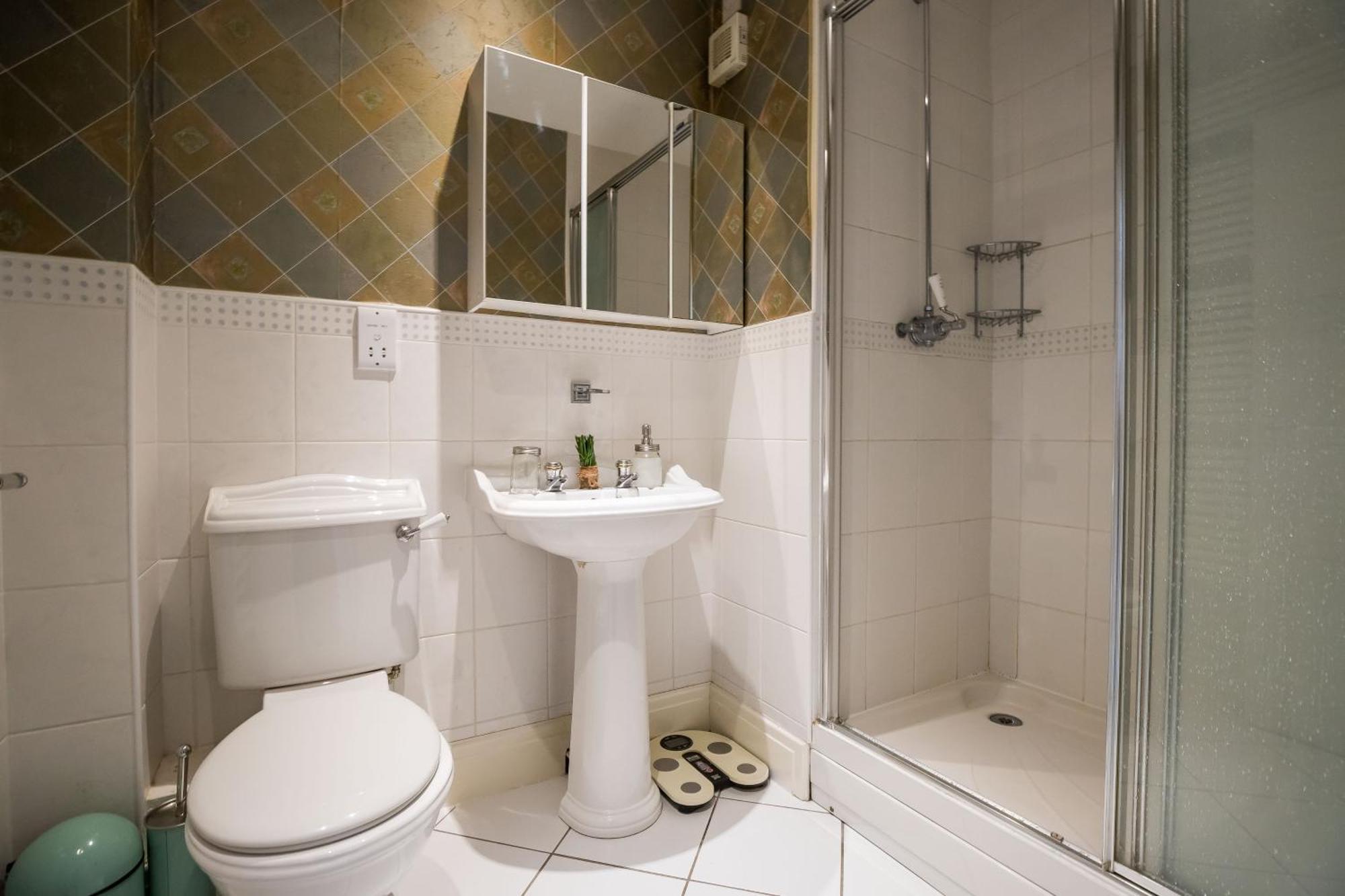Spacious, 3 Bed House For 6 In Central Chester Hotel Luaran gambar