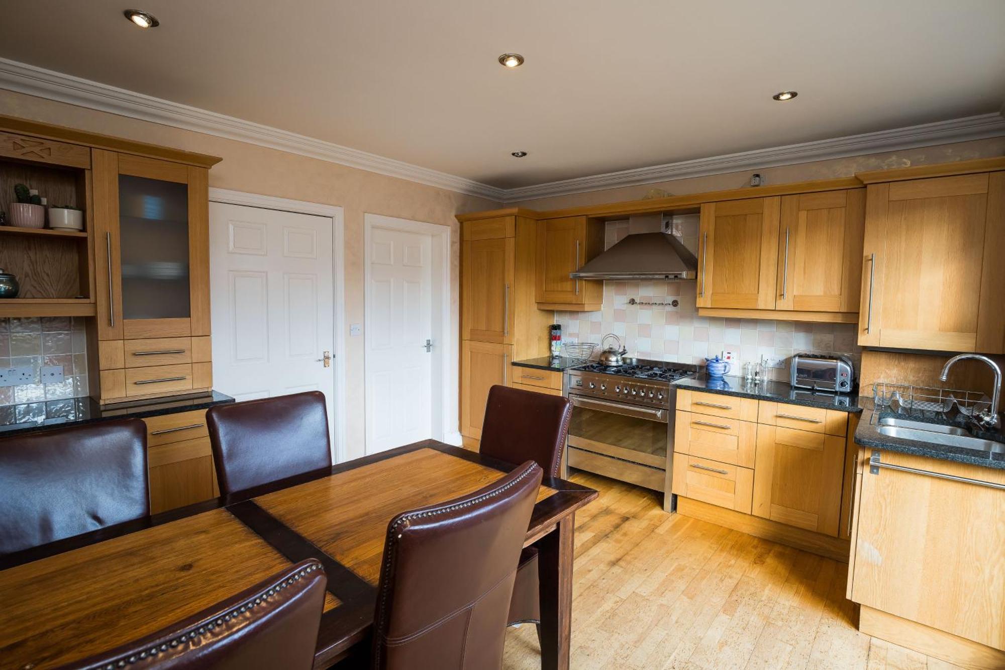 Spacious, 3 Bed House For 6 In Central Chester Hotel Luaran gambar