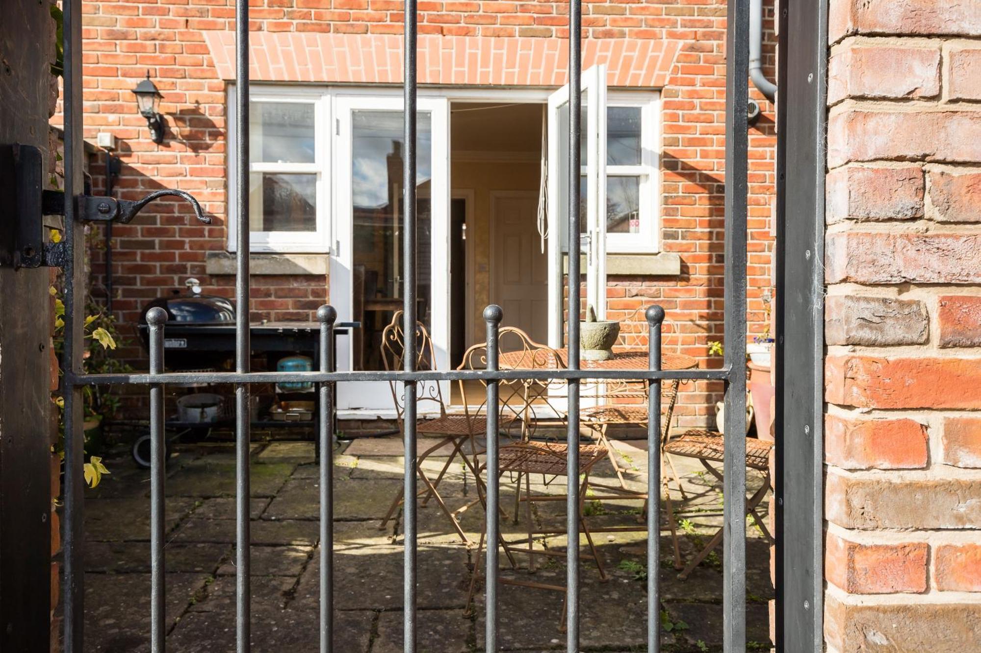 Spacious, 3 Bed House For 6 In Central Chester Hotel Luaran gambar
