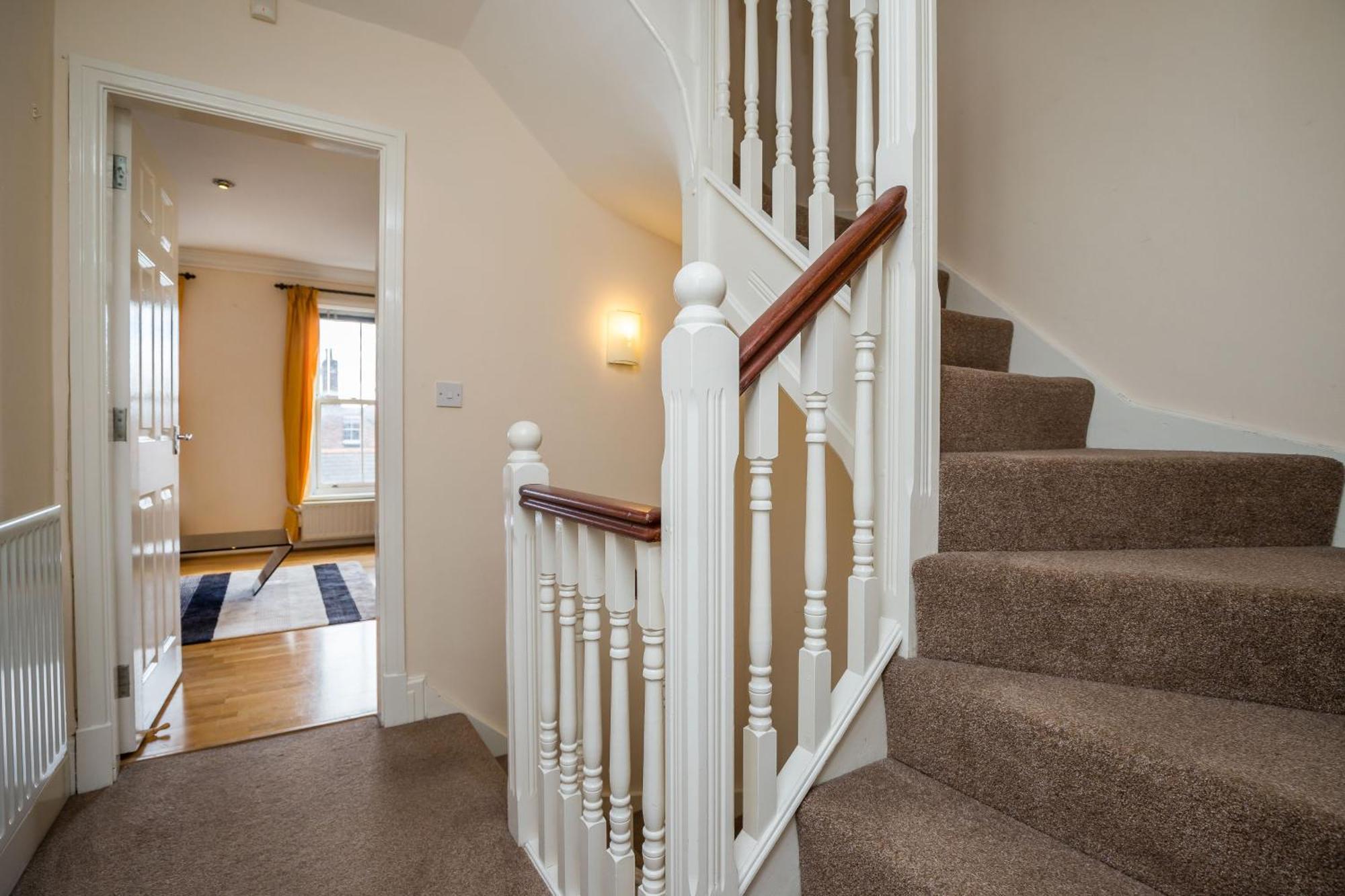 Spacious, 3 Bed House For 6 In Central Chester Hotel Luaran gambar