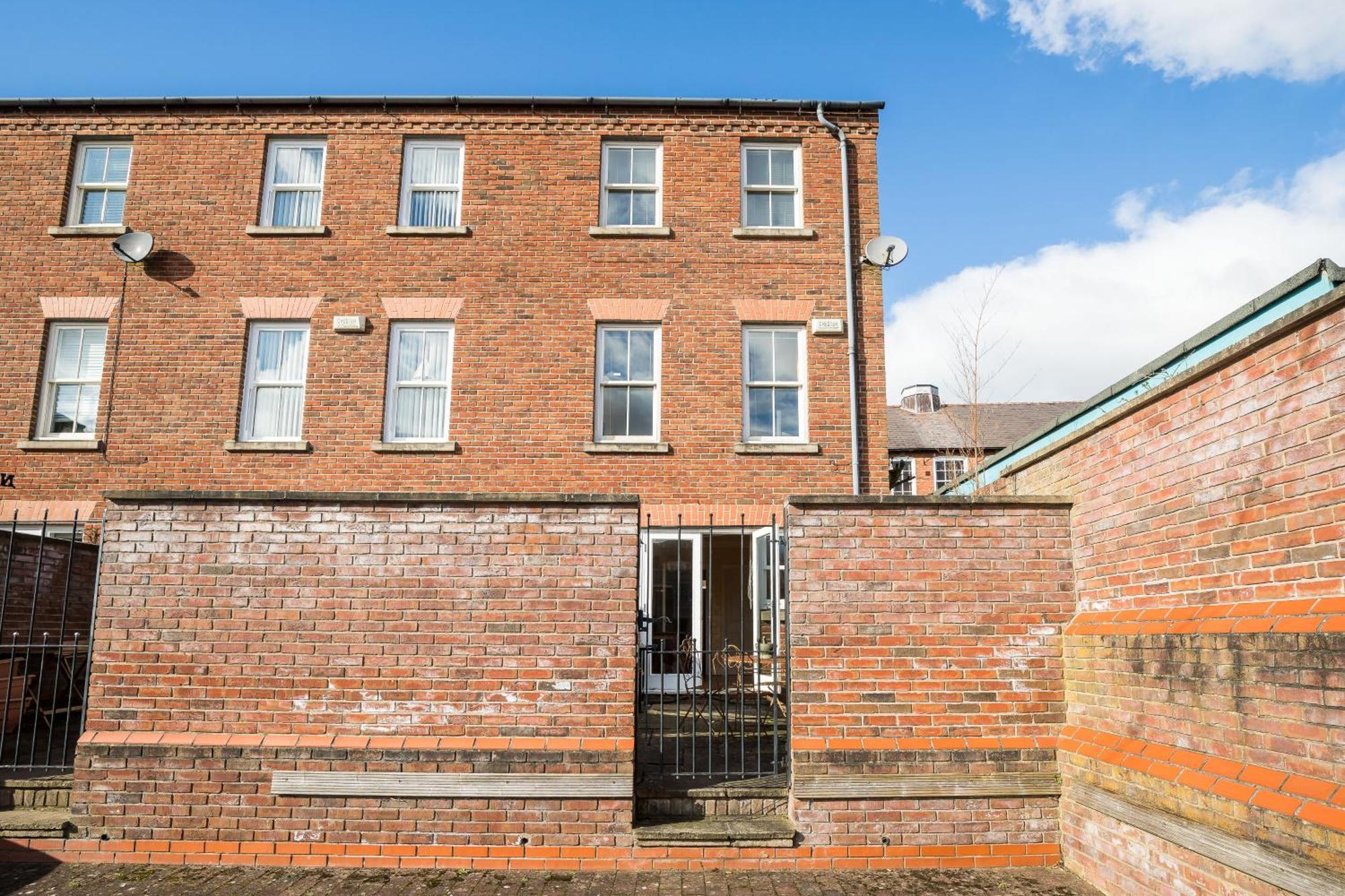 Spacious, 3 Bed House For 6 In Central Chester Hotel Luaran gambar